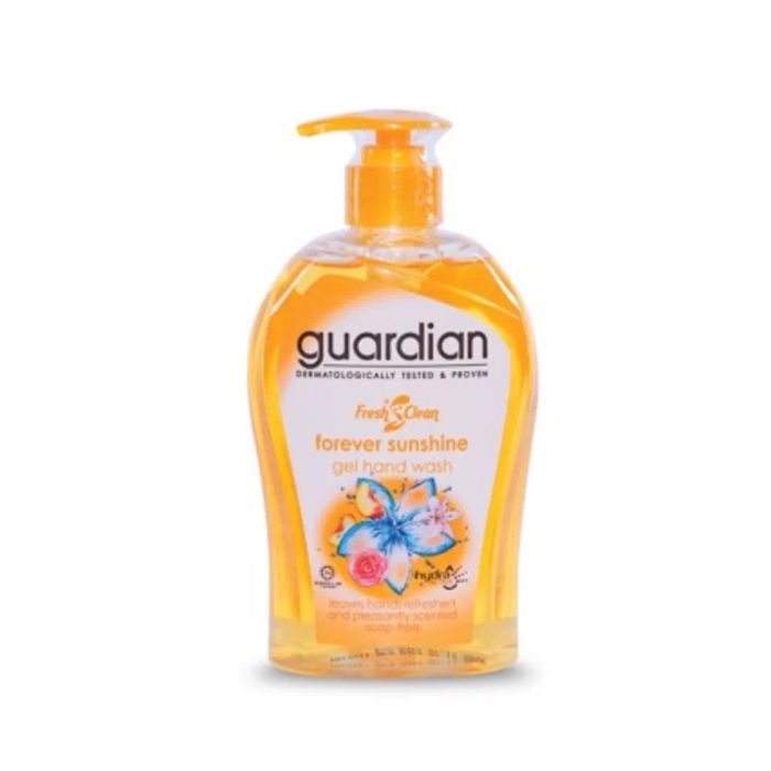 Góc trưng bày sản phẩm chăm sóc da tại Guardian - Ảnh 2