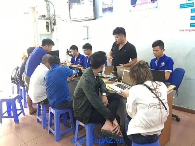 kiểm tra máy tại quầy