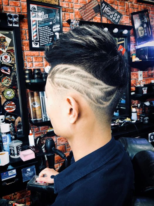 Hình ảnh quy trình cắt tóc chuyên nghiệp tại SƠN Barber SHOP