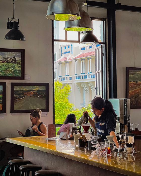Hình ảnh không gian làm việc đầy cảm hứng tại The Workshop Coffee