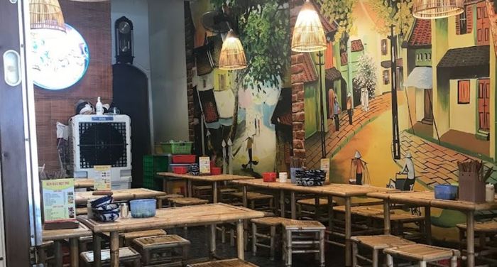 Không gian ấm cúng và mẹt bún đậu hấp dẫn tại Bún Đậu Mẹt Tre