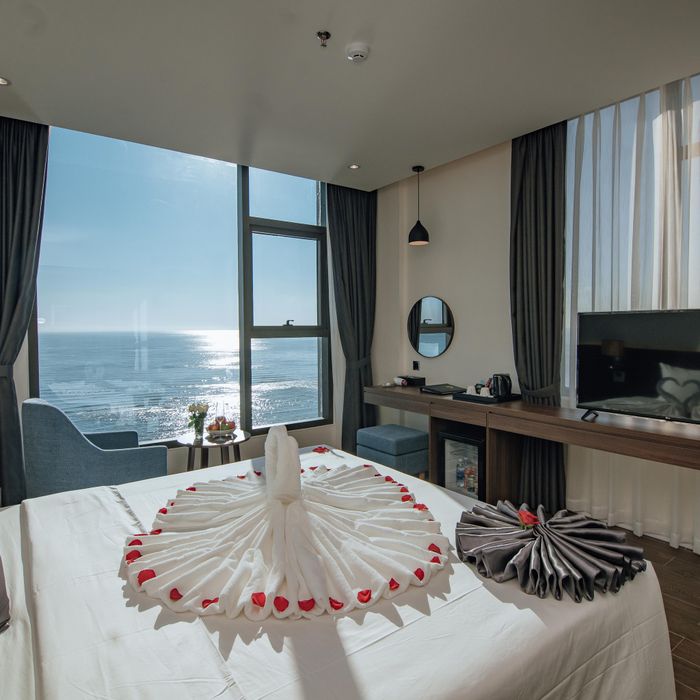 Hình ảnh Phương Bắc Luxury Hotel - Kiến trúc hiện đại bên biển