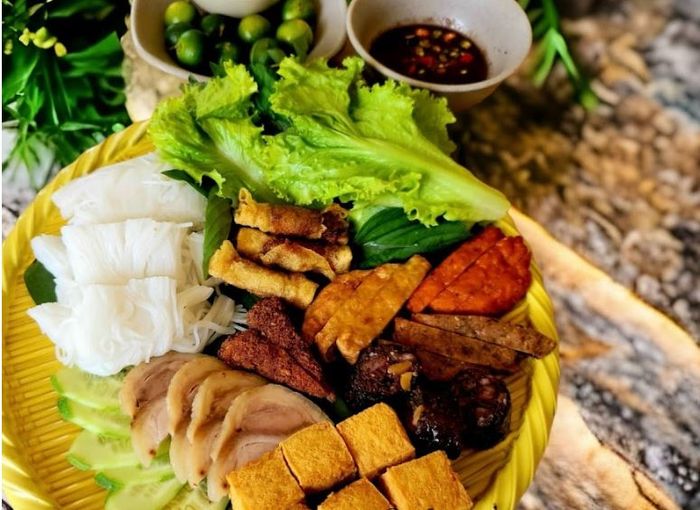 Hình ảnh thực đơn hấp dẫn tại Hozo Quán