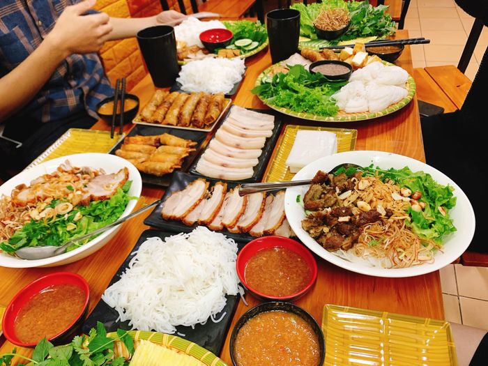 Bánh tráng cuốn thịt heo Quán Tấm - Tác phẩm nghệ thuật ẩm thực