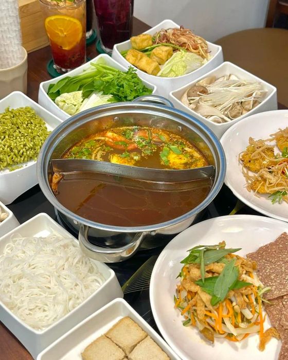 Bộ sưu tập 9 loại lẩu chay đặc sắc tại Naro