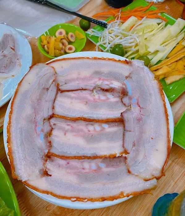 Hình ảnh bánh tráng cuốn thịt heo 106 Hải Ngư - Nét tinh hoa ẩm thực phố cổ