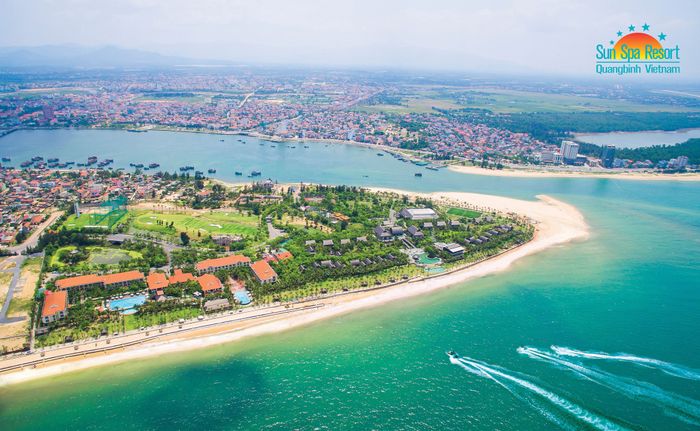 Hình ảnh Sun Spa Resort - Kiến trúc độc đáo giữa ba mặt nước