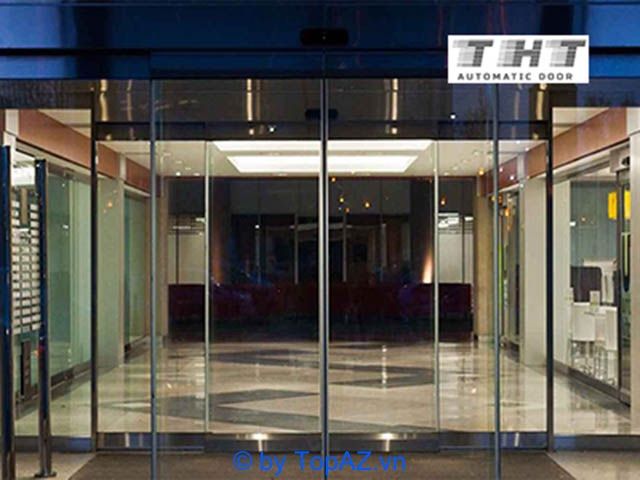 Công ty thi công cửa kính tự động tại TPHCM với cam kết chất lượng vượt trội, mang lại sự an tâm và tin tưởng cho khách hàng.