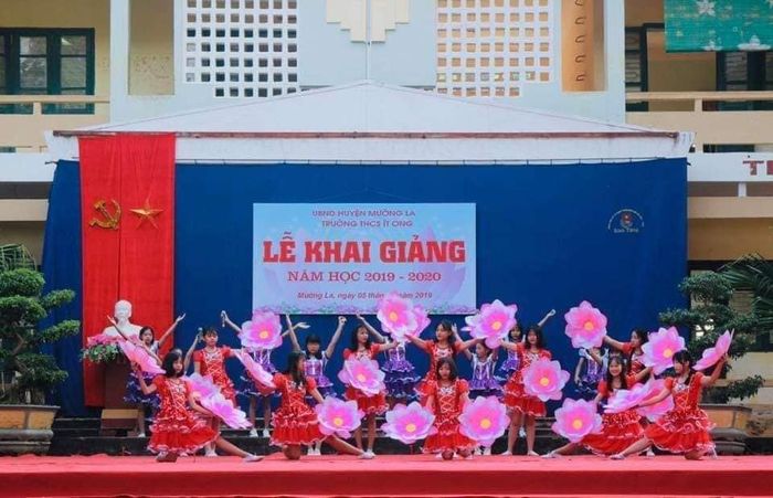 Hình ảnh Trường Trung học cơ sở Ít Ong 1