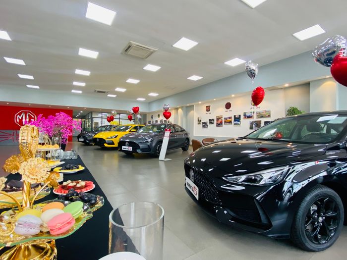 Không gian trưng bày sang trọng tại MG Long Biên - Ảnh 2
