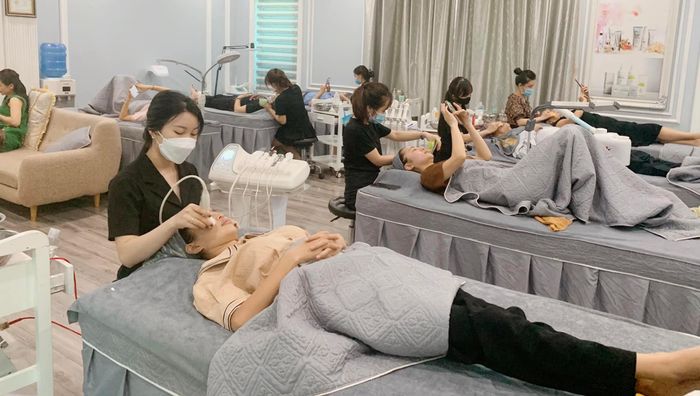 Trải nghiệm dịch vụ cao cấp tại Andora Beauty & Clinic
