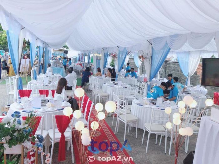 Dịch vụ đặt tiệc tại nhà của Đặt Tiệc Ngon tại Dĩ An