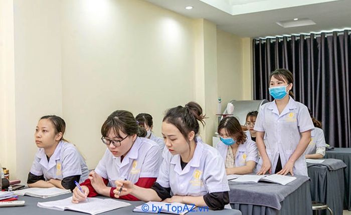 Đào tạo phun xăm thẩm mỹ bài bản tại Hà Nội