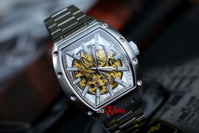 Không gian trải nghiệm đa dạng tại Topwatch