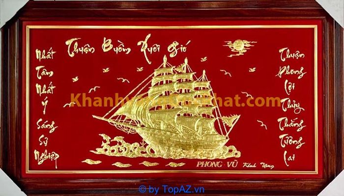 Khánh vàng tặng mừng khai trương – món quà ý nghĩa, cầu chúc cho sự phát đạt, thịnh vượng trong sự nghiệp của gia chủ.