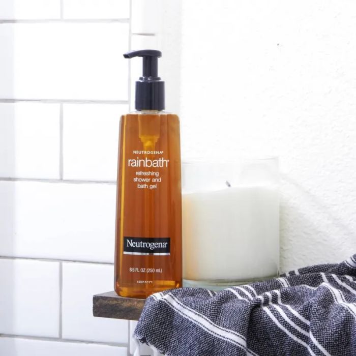 Hình ảnh chân thực sữa tắm Neutrogena Rainbath dạng gel - Thiết kế tinh tế, hương thơm quyến rũ
