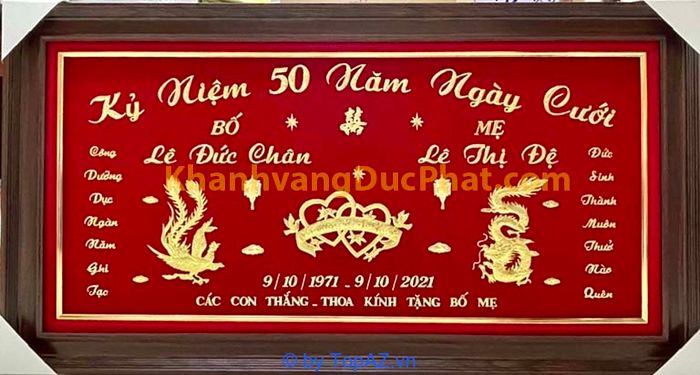 Khánh vàng kỷ niệm 50 năm ngày cưới – món quà đặc biệt, chúc mừng chặng đường dài và những kỷ niệm ngọt ngào của đôi uyên ương.