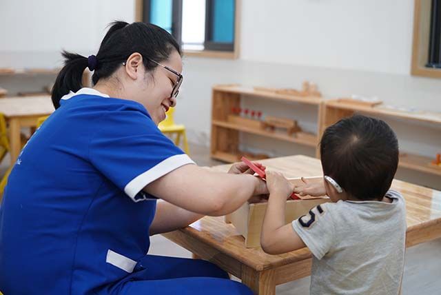 Địa chỉ vàng can thiệp sớm cho trẻ tự kỷ và bại não tại Hà Nội