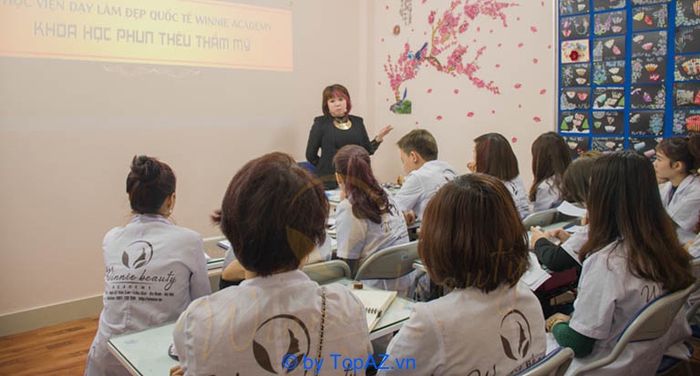Đào tạo phun xăm thẩm mỹ bài bản tại Hà Nội