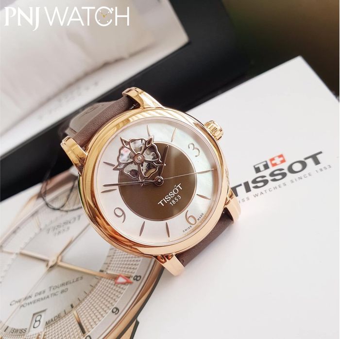 Không gian trưng bày sang trọng tại PNJ Watch