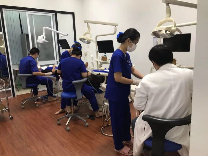 Không gian hiện đại tại Nha Khoa Little Sài Gòn - Ảnh 1