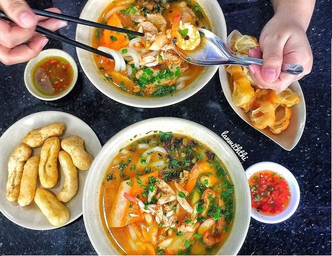 Bánh canh cua 14 - Đặc sản giữa lòng phố thị