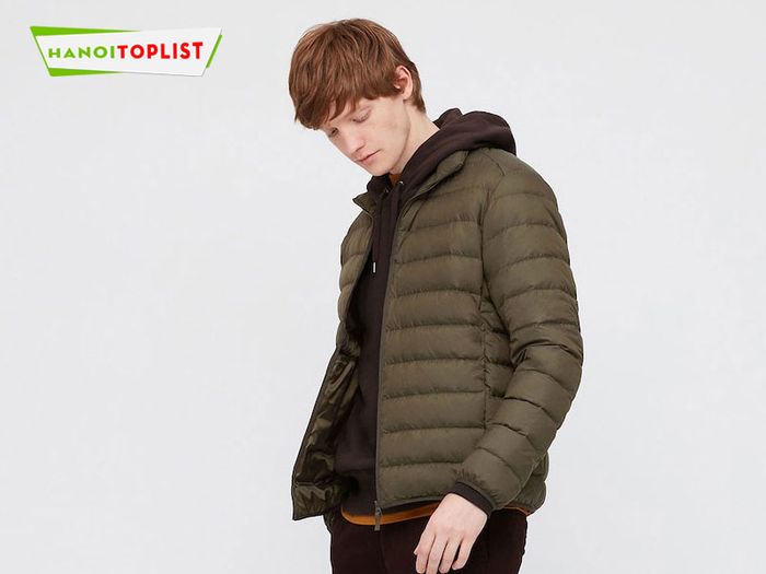 review-cua-hang-uniqlo-Mytour