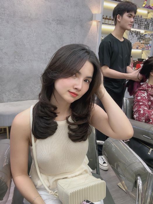Tác phẩm tóc layer ấn tượng tại Khôi Nguyễn Hairdressing