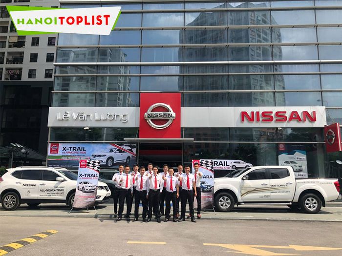 nissan-le-van-luong-dai-ly-nissan-tai-ha-noi-Tripi