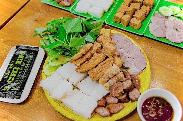Bún Đậu Mắm Tôm 3 Chị Em – Địa chỉ không thể bỏ qua cho những tín đồ yêu thích bún đậu