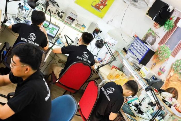 Hình ảnh Hoàng Thông Mobile - Trung tâm sửa chữa điện thoại đạt chuẩn
