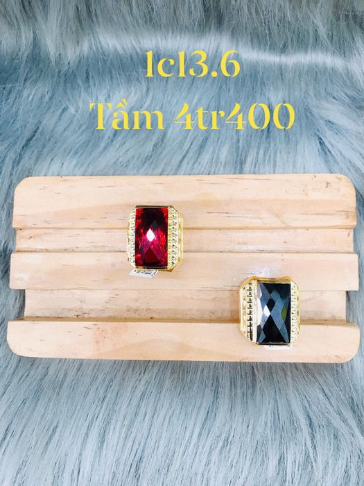 Hình ảnh ấn tượng về Tiệm Vàng Kim Mai - nơi kết tinh những tinh hoa nghệ thuật chế tác trang sức.
