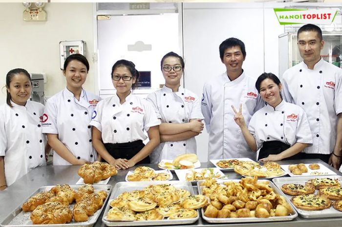tan-nhat-huong-trung-tam-day-lam-banh-noi-tieng-tai-ha-noi-Mytour - Nơi ươm mầm tài năng bếp bánh chuyên nghiệp