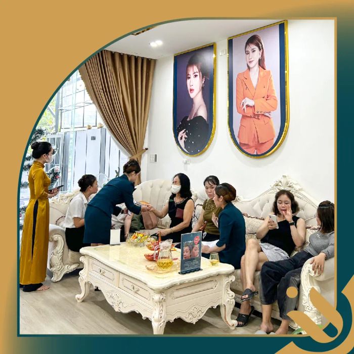 Thẩm Mỹ Uyên Lee - Hình ảnh 1