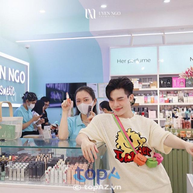 Uyen Ngo Beauty - Cosmetic - Đế chế mỹ phẩm đa phong cách