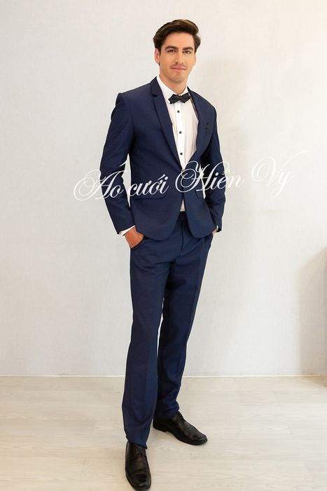 Hiên Vy Bridal – Nơi đem đến những bộ vest đẹp, thanh lịch và luôn làm hài lòng các quý ông yêu thích sự hoàn hảo.