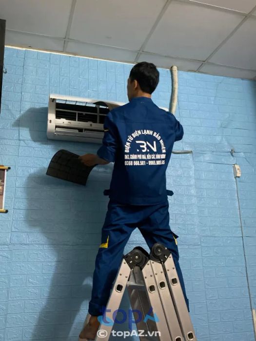 Sửa máy lạnh cũ tại Bình Dương với giá cả hợp lý và dịch vụ tận tâm, Bảo Nhiên luôn mang đến sự an tâm cho khách hàng với các cam kết chất lượng.