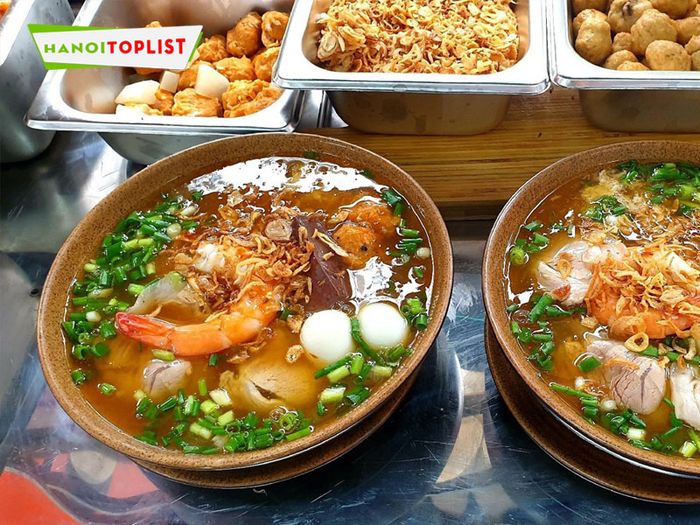 banh-canh-ghe-minh-chau-Tripi
