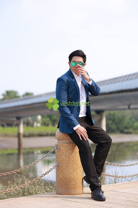 Vestdep – Cửa hàng chuyên cung cấp các mẫu vest công sở, vest chú rể, vest Hàn Quốc tại TP.HCM, đáp ứng mọi yêu cầu của khách hàng.