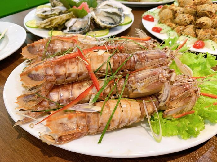 Không gian ấn tượng tại Nhà hàng Nghệ Tĩnh