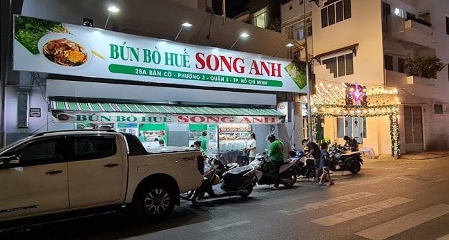 Bún Bò Huế Song Anh – Tinh hoa ẩm thực Huế giữa lòng thành phố