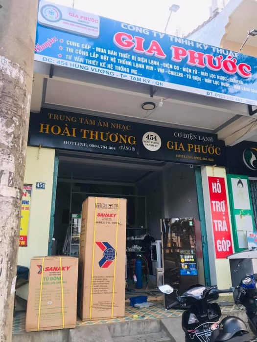 Đội ngũ kỹ thuật viên chuyên nghiệp của Công ty TNHH Kỹ thuật Gia Phước