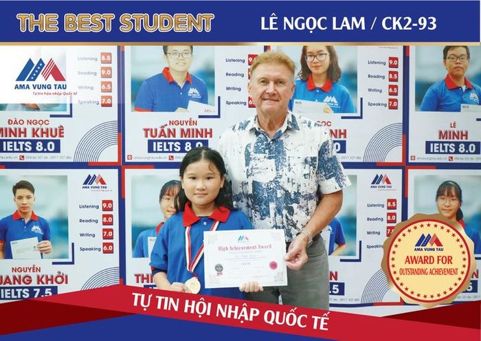 Hình ảnh lớp học sôi động tại trung tâm