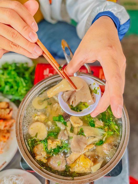 Không gian ấm cúng và món ngon đặc sắc tại Gốc Thông