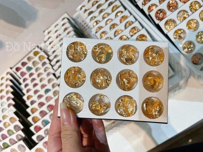 Khám phá bộ sưu tập ấn tượng tại Đồ Nail Long Hoa qua góc nhìn nghệ thuật ảnh thứ hai