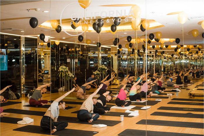 Góc yoga sang trọng tại California Fitness & Yoga Centers