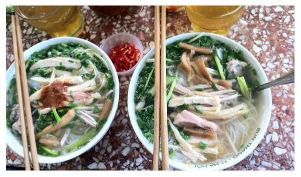 Hình ảnh bún thang Hạ Hồi đầy màu sắc