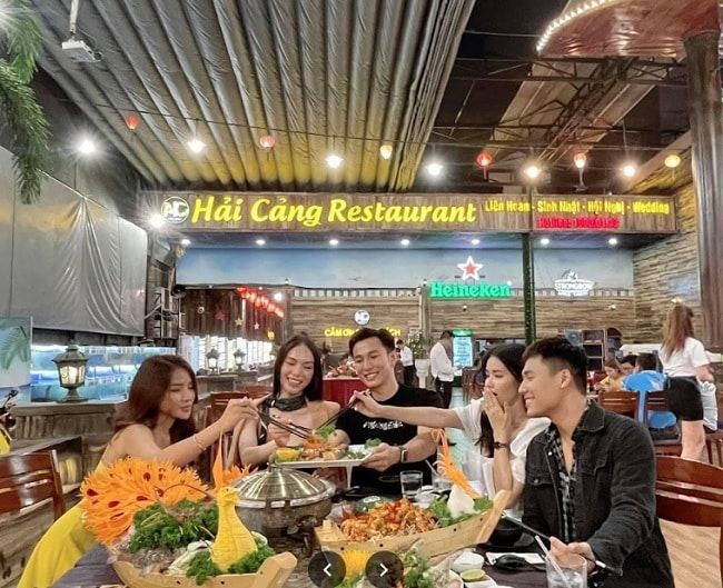 Nhà Hàng Hải Cảng - Không Gian Lý Tưởng Cho Những Bữa Tiệc Hải Sản