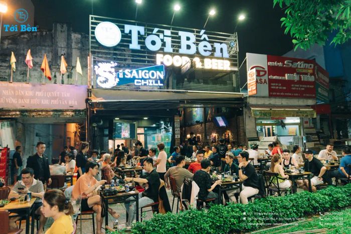 Khu hải sản tươi sống tại Quán Tới Bến Food & Beer