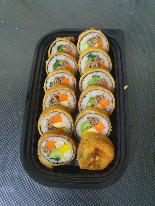 Những món ăn Hàn Quốc hấp dẫn được phục vụ tại KimBap